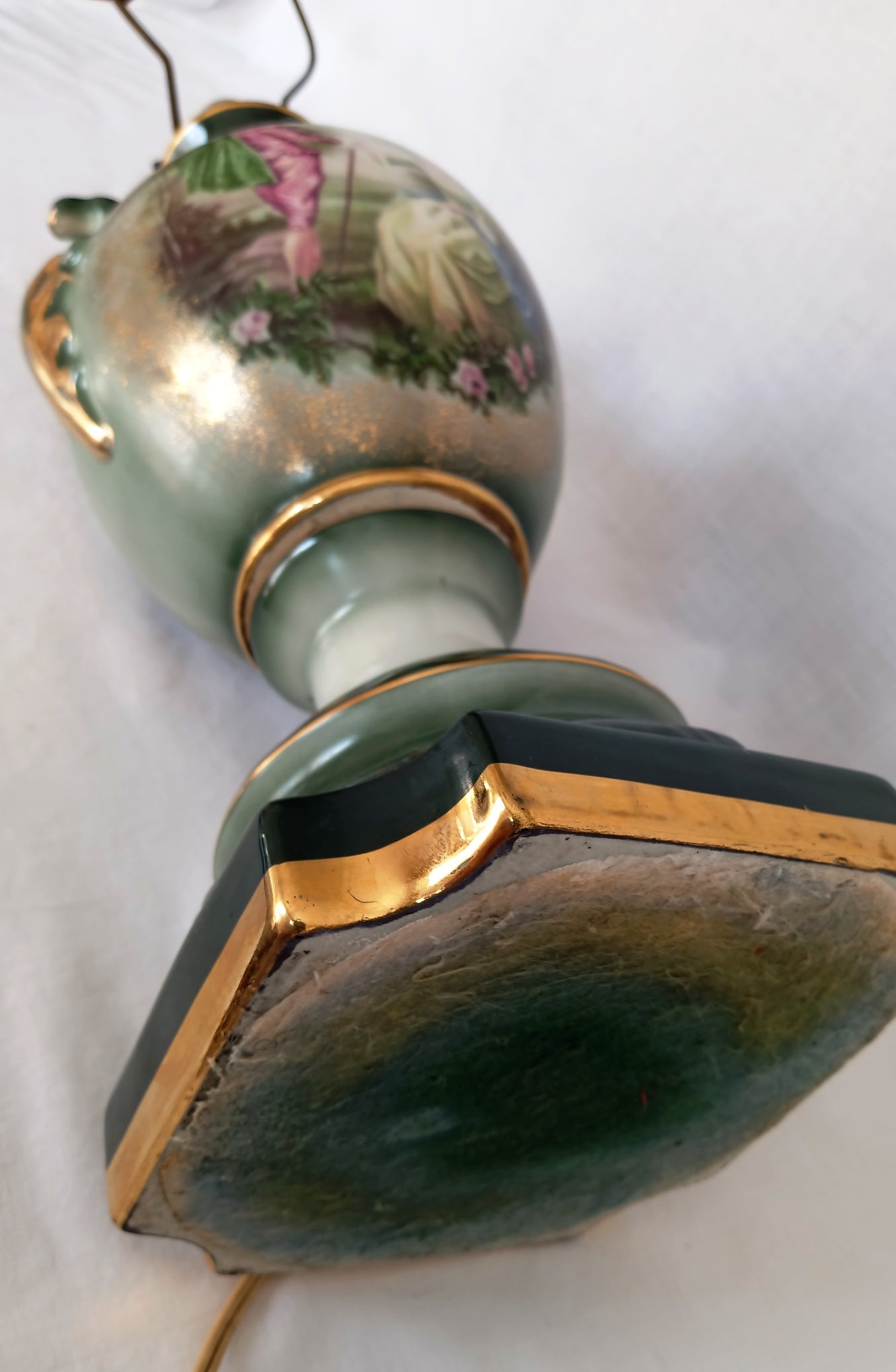 Vintage MCM George Martha Washington Style Porcelain Gilt Urn Tall Table Lamp 3 Way French Rococo Courting Couple Design Harp Finial