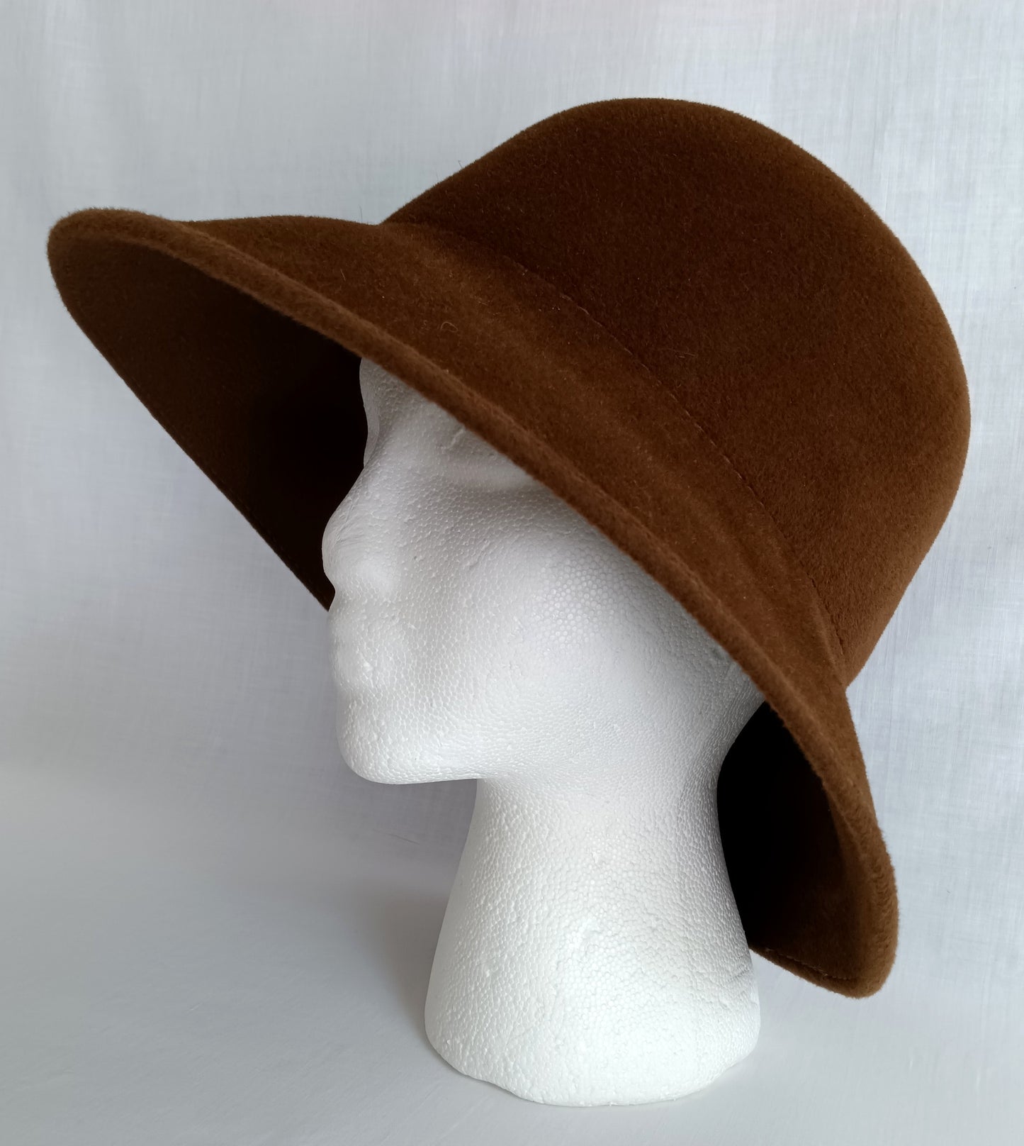 Vintage Helen Kaminski Australia Wool Brushed Felt Cloche Hat Chocolate Brown Wide Brim 22 Inches Circumference Original Storage Box –NIB