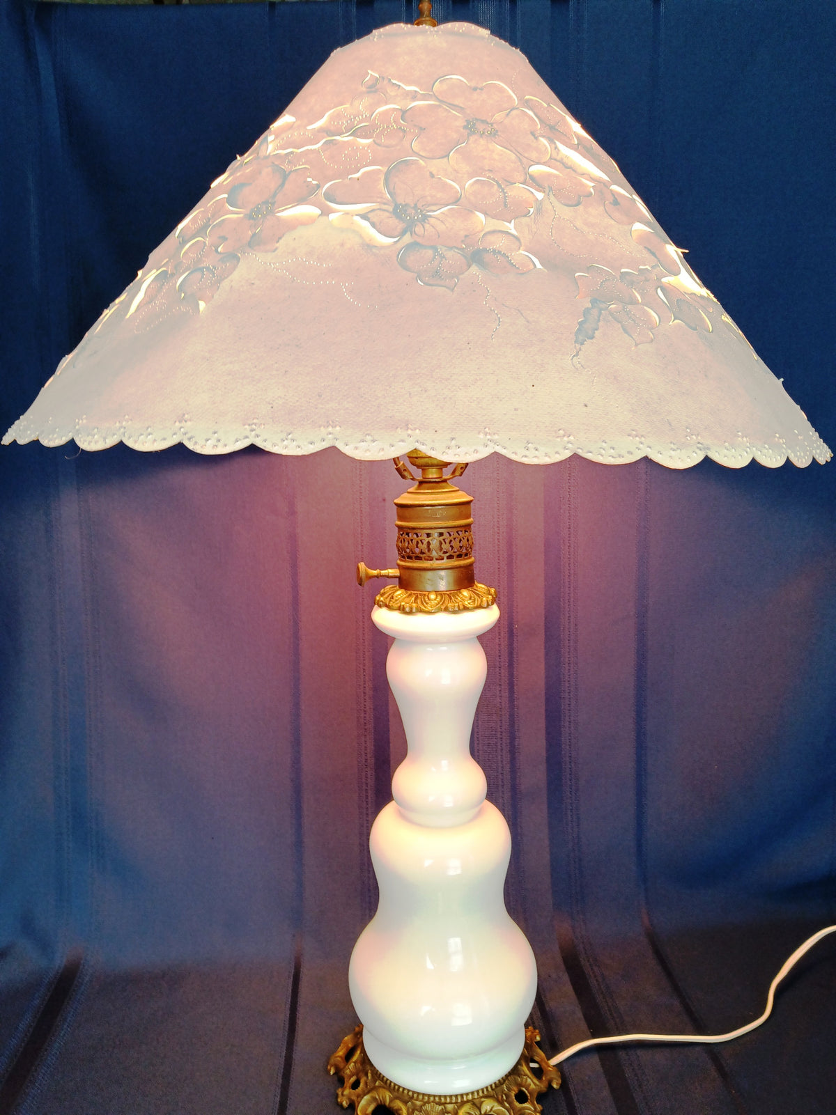 Vintage French Baccarat Style Table Lamp Milk Glass Opaline Ornate Bronze Ormolu Mount Base Harp Finial Art Glass