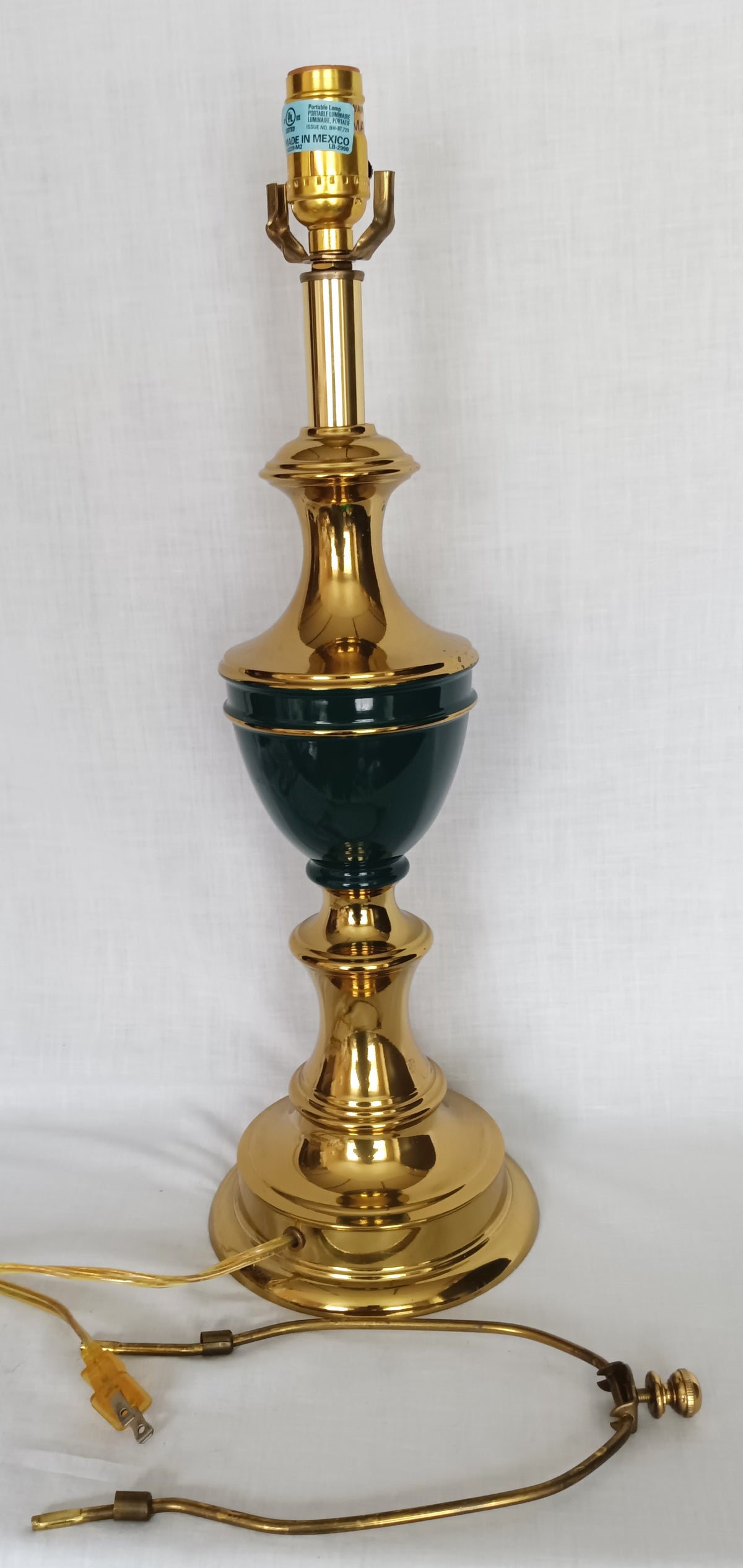 Vintage Hollywood Regency Style Solid Brass Dark Green Enamel Urn Trophy 3 Way Heavy Table Lamp Harp Finial 30”H