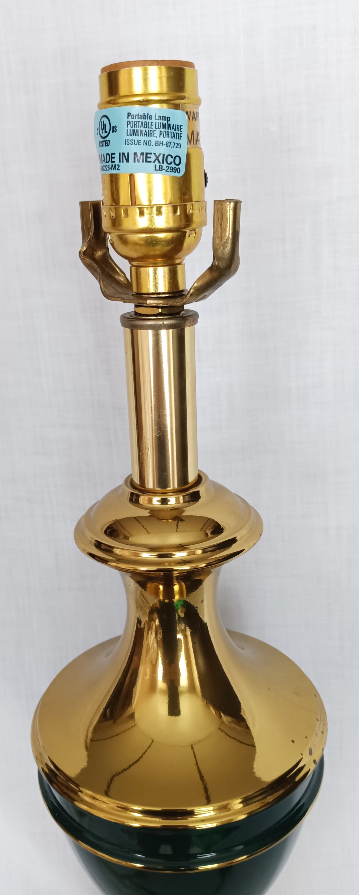 Vintage Hollywood Regency Style Solid Brass Dark Green Enamel Urn Trophy 3 Way Heavy Table Lamp Harp Finial 30”H