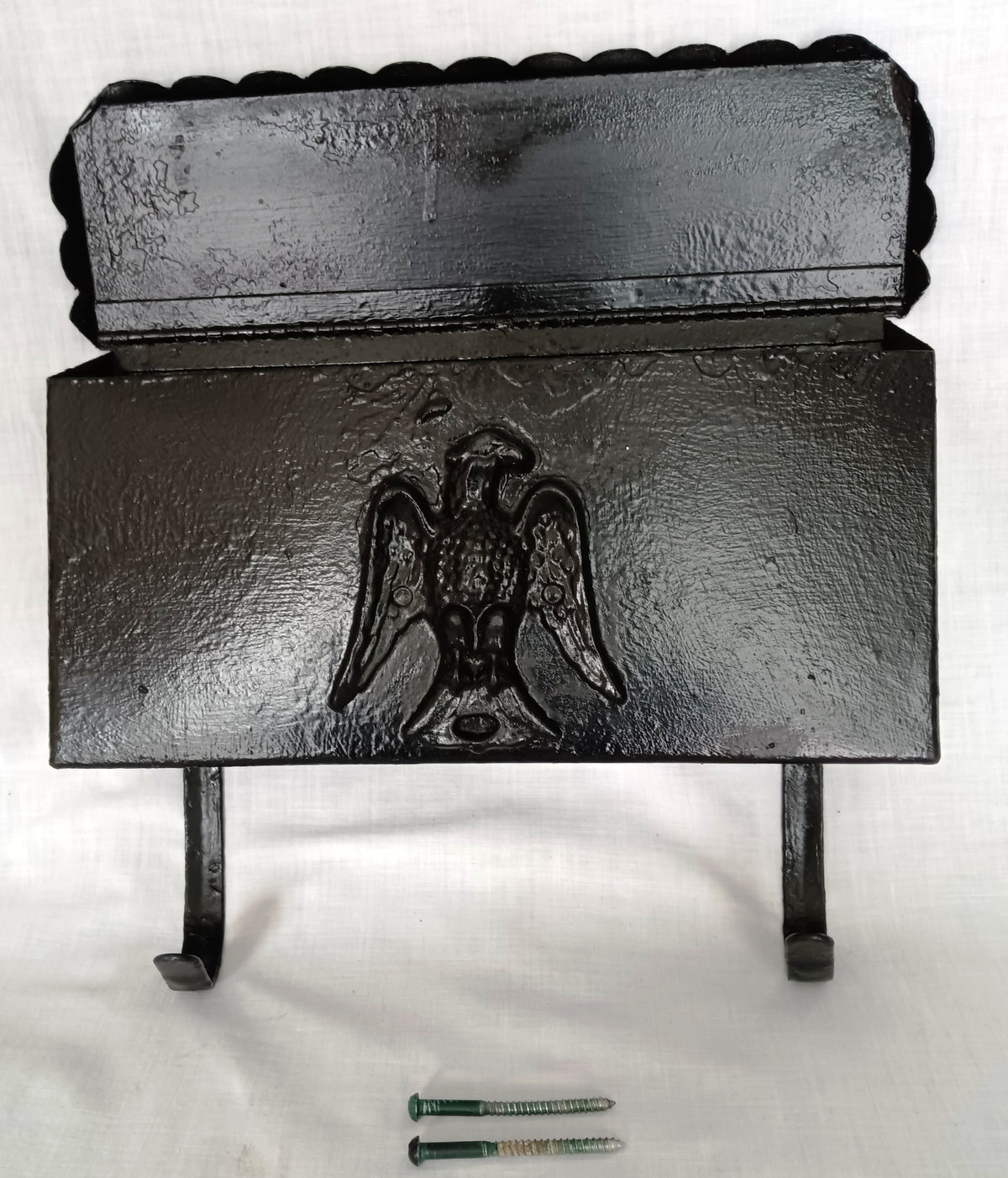 Vintage Wall Mounted Metal Mailbox Scalloped Lid Federal American Eagle Emblem Metal Curved Hooks Retro 12” Wide