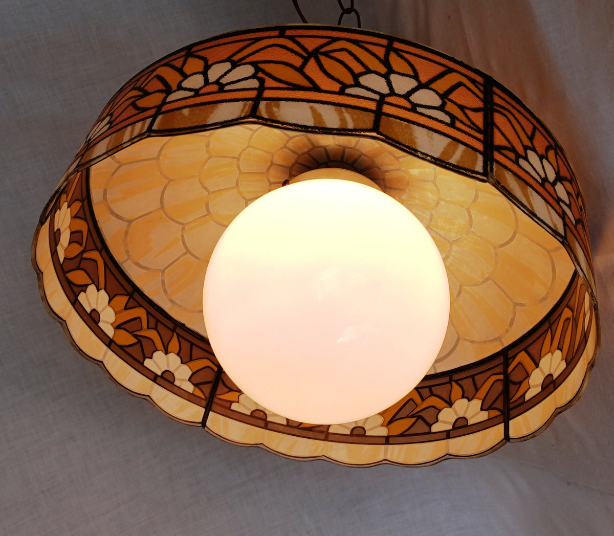 Tiffany Style Hanging Pendant Swag Textured Glass Decal Fish Scale Pattern Floral Milk Glass Globe Iron Chain Canopy