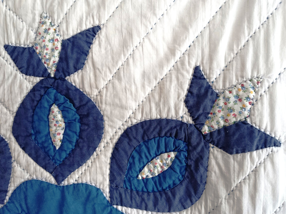 Vintage Hand Stitched Appliqué Cotton Quilt Two Tone Blue Floral Pattern Grandmother’s Dream Style Light Blanket 60 W x 86 L