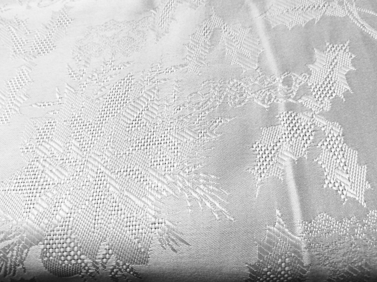 Vintage Holiday at Home Christmas Carol Damask Rectangle Tablecloth White Berry Leaves Noel Design Polyester 60 x 84-NIP