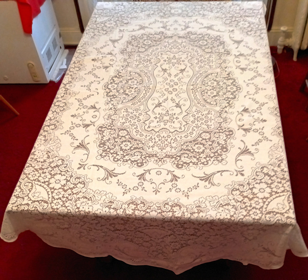 Vintage Nottingham Lace Royal Palace Oval White Cotton Floral Tablecloth The Black Tie Collection Perma Press Soil Release 70 x 90–NOS-NIB