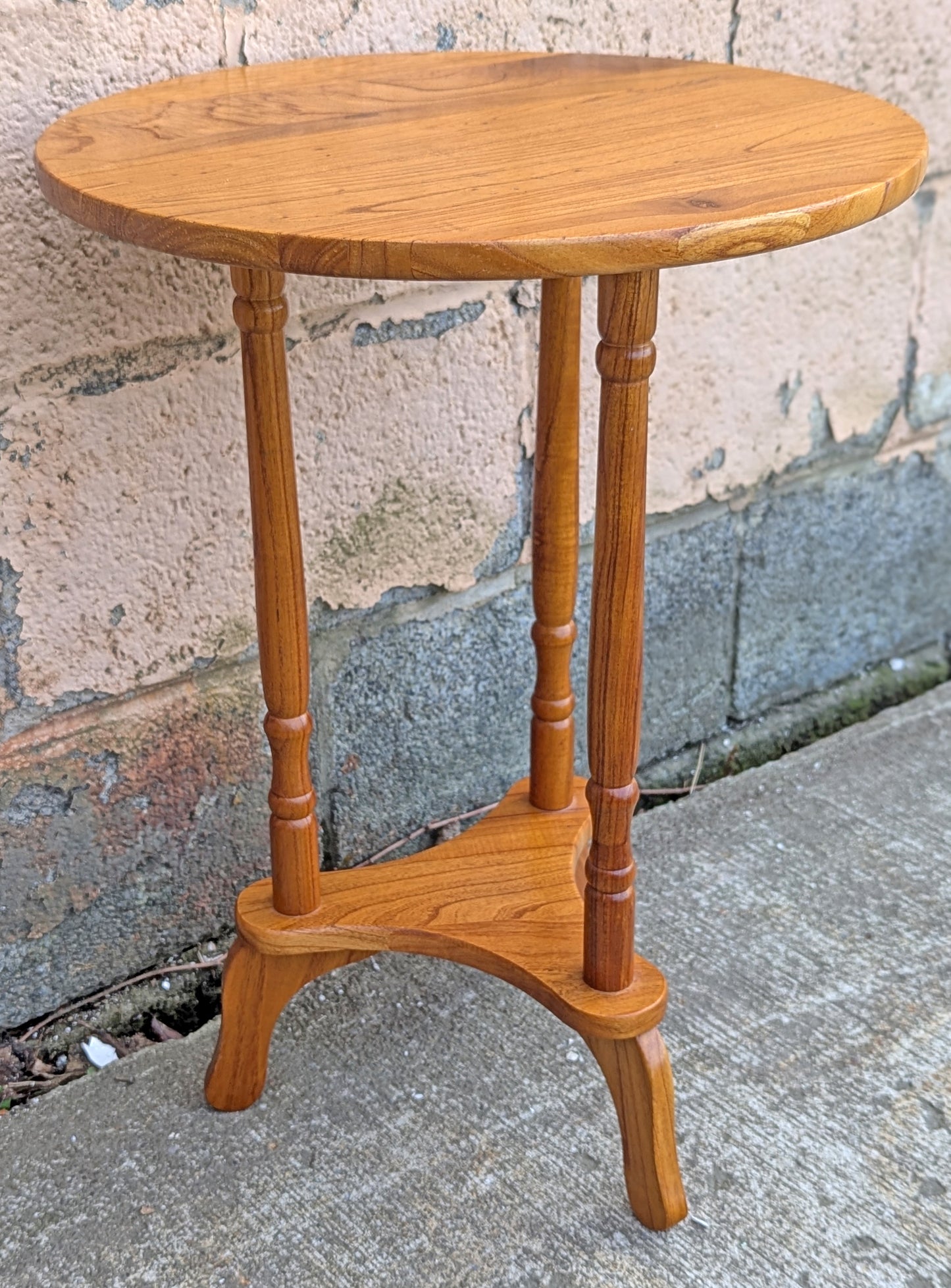 17" Round Vintage Antique Old SOLID Wood Wooden Side End Accent Foyer Pedestal Table Lamp Plant Table Shelf Stand