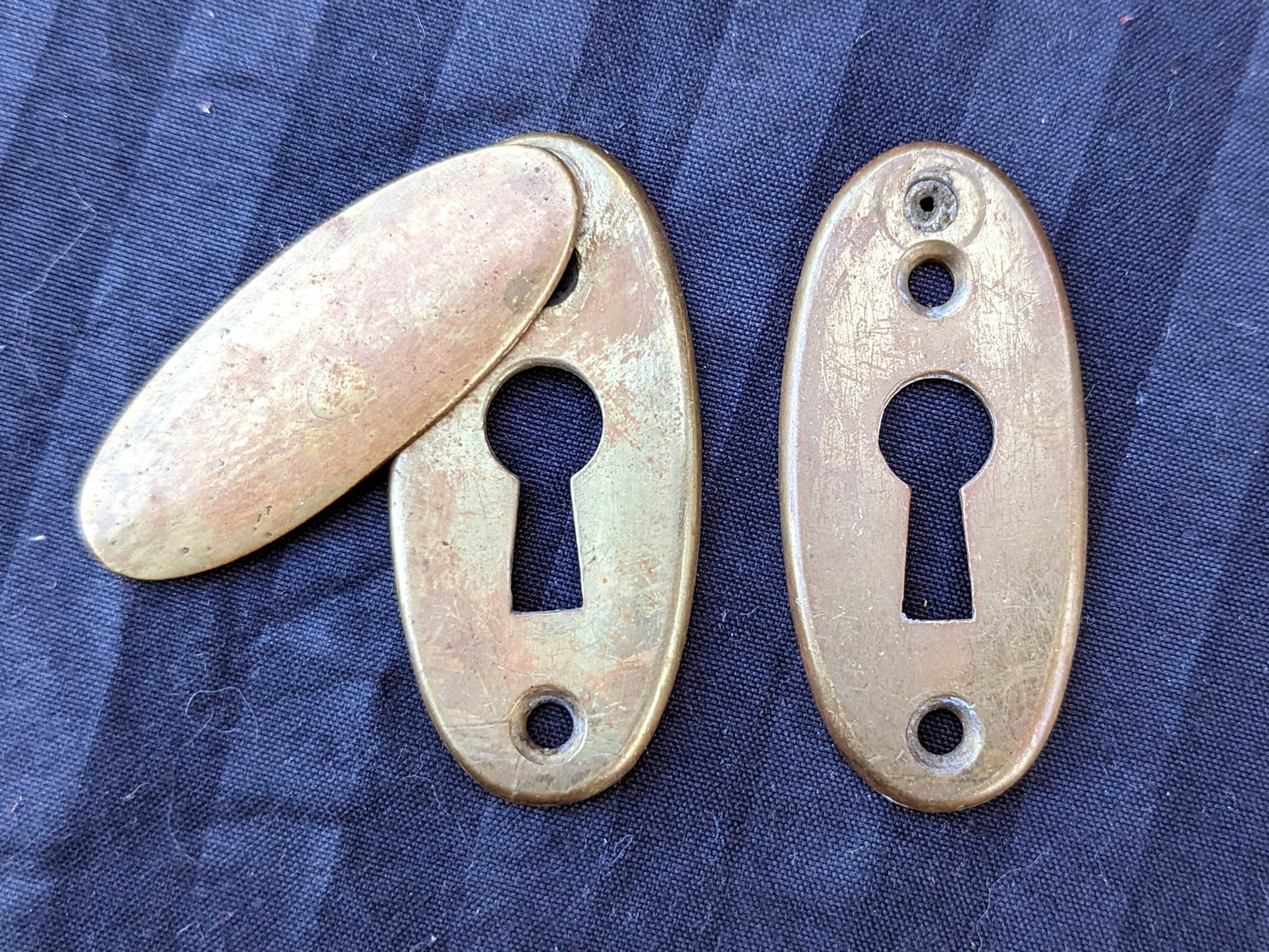 Pair 1"x2" Antique Vintage Old Salvaged Reclaimed Solid Cast Brass Oval Door Key Hole Keyhole Covers Plates