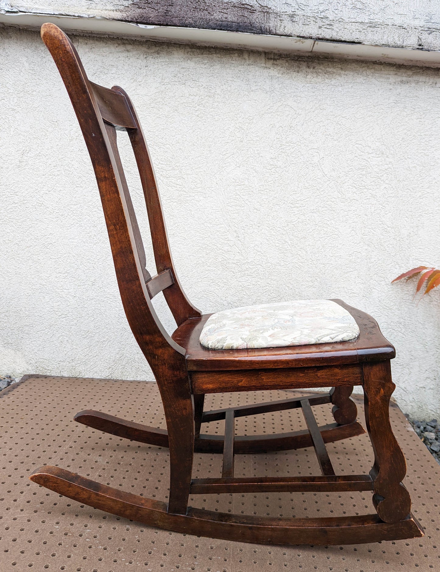 Antique Vintage Old SOLID Walnut Wood Wooden Fabric Seat Cushion Child Childrens Kids Rocking Chair Rocker