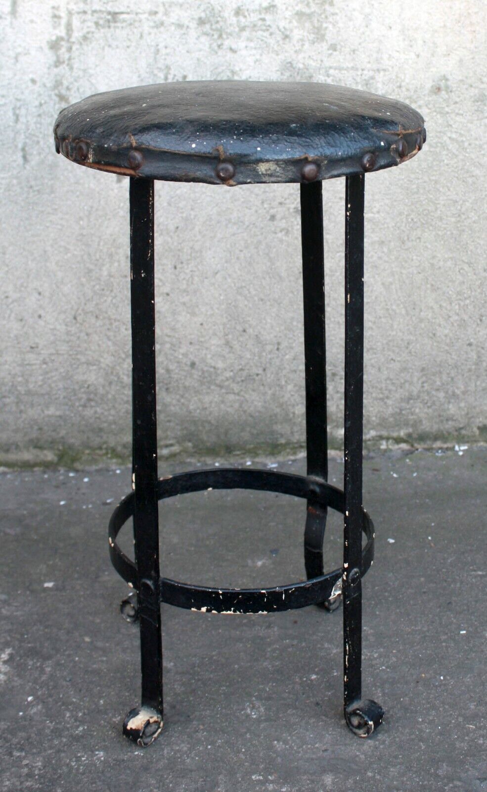 Round Short Vintage Antique Old Reclaimed Salvaged Steel Wrought Iron Metal Stool Chair Plant Stand
