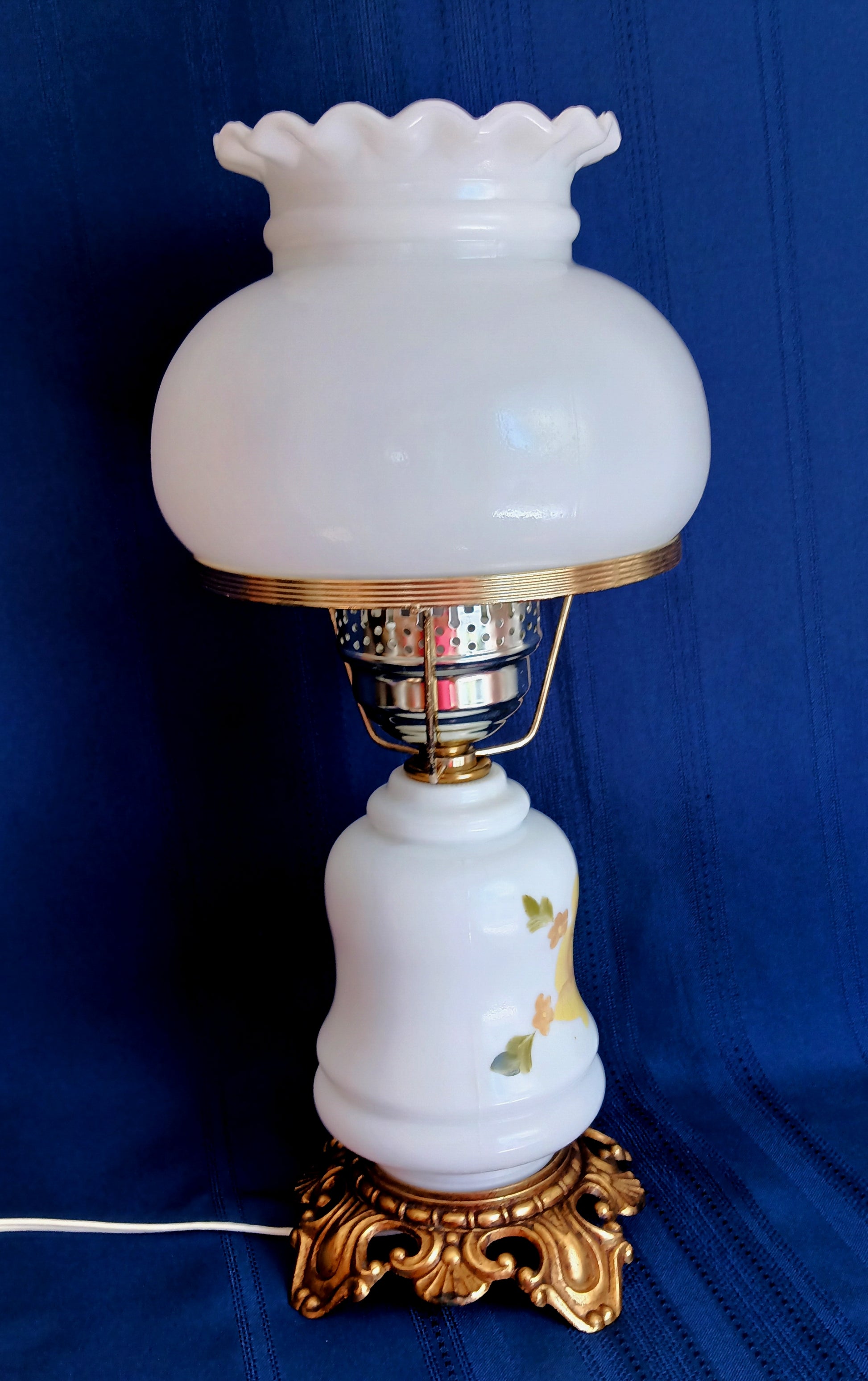 Vintage 3 Way Milk Glass Hurricane Lamp Bottom Night Light
