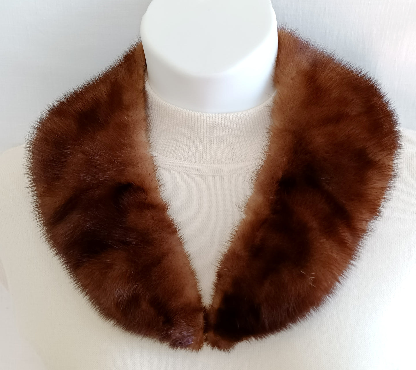 Vintage Authentic Mink Fur Collar for Sweater Jacket or Coat Satin Lining Closure Genuine Fur Reddish Brown Women's Accessories
